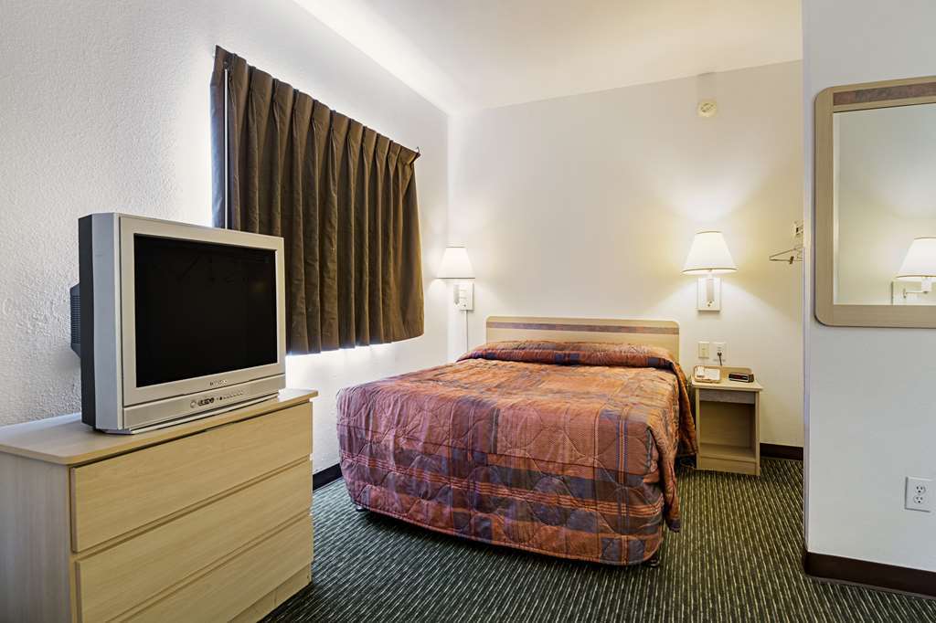 Отель Studio 6 Charlotte Airport Номер фото