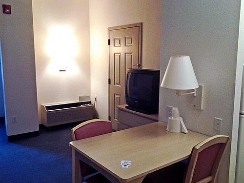 Отель Studio 6 Charlotte Airport Номер фото